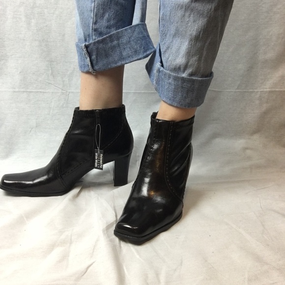 NWT [Etienne Aigner] Square Toe Booties - Picture 2 of 8